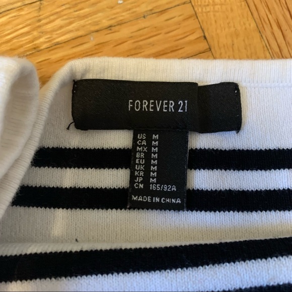 Forever 21 White Striped Off Shoulder Medium Crop Top - Picture 4 of 4